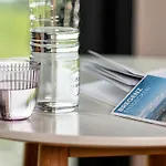 Design-chalet Mit Teilseeblick, Pool, & Restaurant Lochau