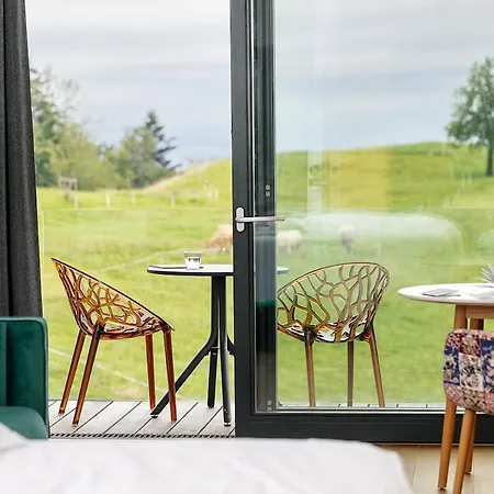 Chalet Design-chalet Mit Teilseeblick, Pool, & Restaurant *