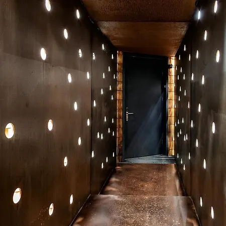 Design-chalet Mit Teilseeblick, Pool, & Restaurant Chalet Lochau